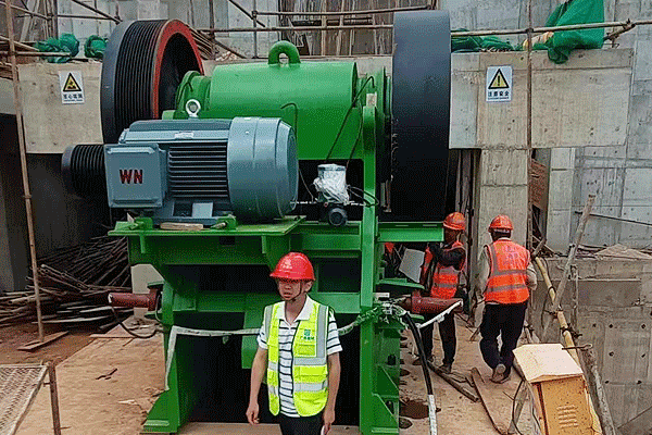 CI5X impact crusher 200 tph andesite stone