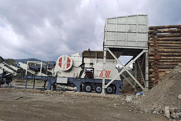 Portable rock crushers for gold mining
